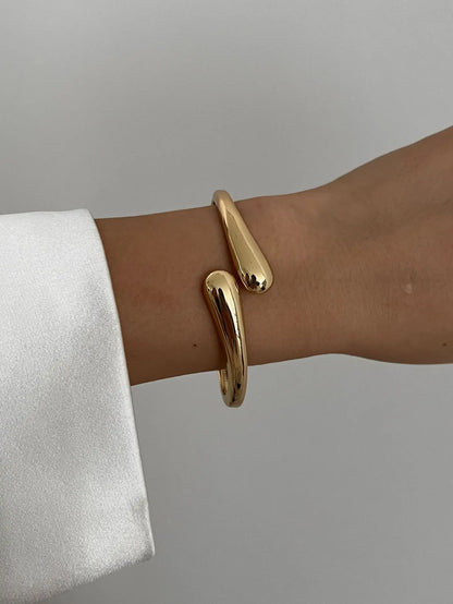 18K Gold Plated Hand Bracelets Bangle for Women Trendy Open Chunky Twist Cuff Bracelet Non Tarnish Waterproof Jewelry Gift