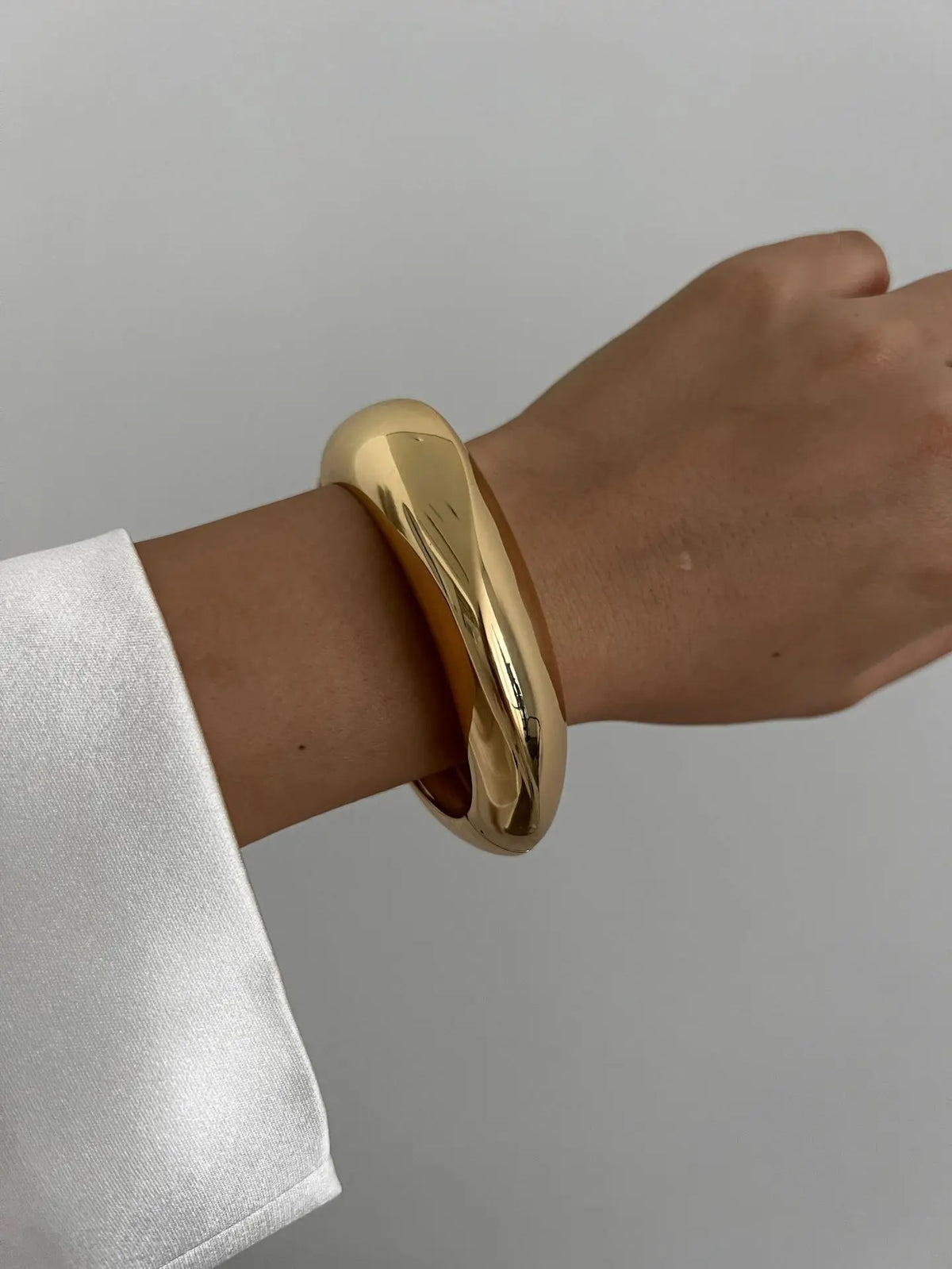 18K Gold Plated Hand Bracelets Bangle for Women Trendy Open Chunky Twist Cuff Bracelet Non Tarnish Waterproof Jewelry Gift